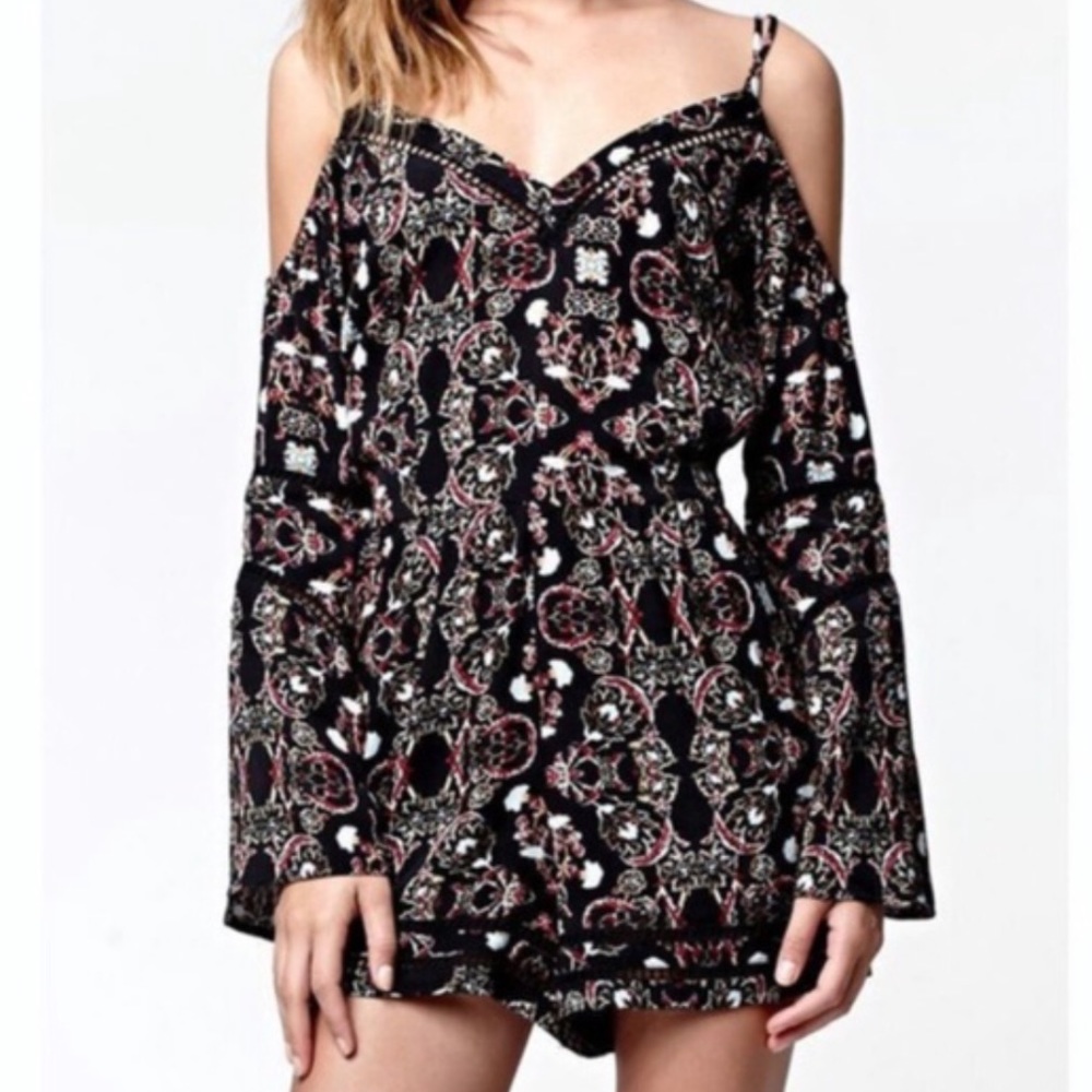 Kendall + Kylie | Boho Lattice Lace Cold Shoulder Romper